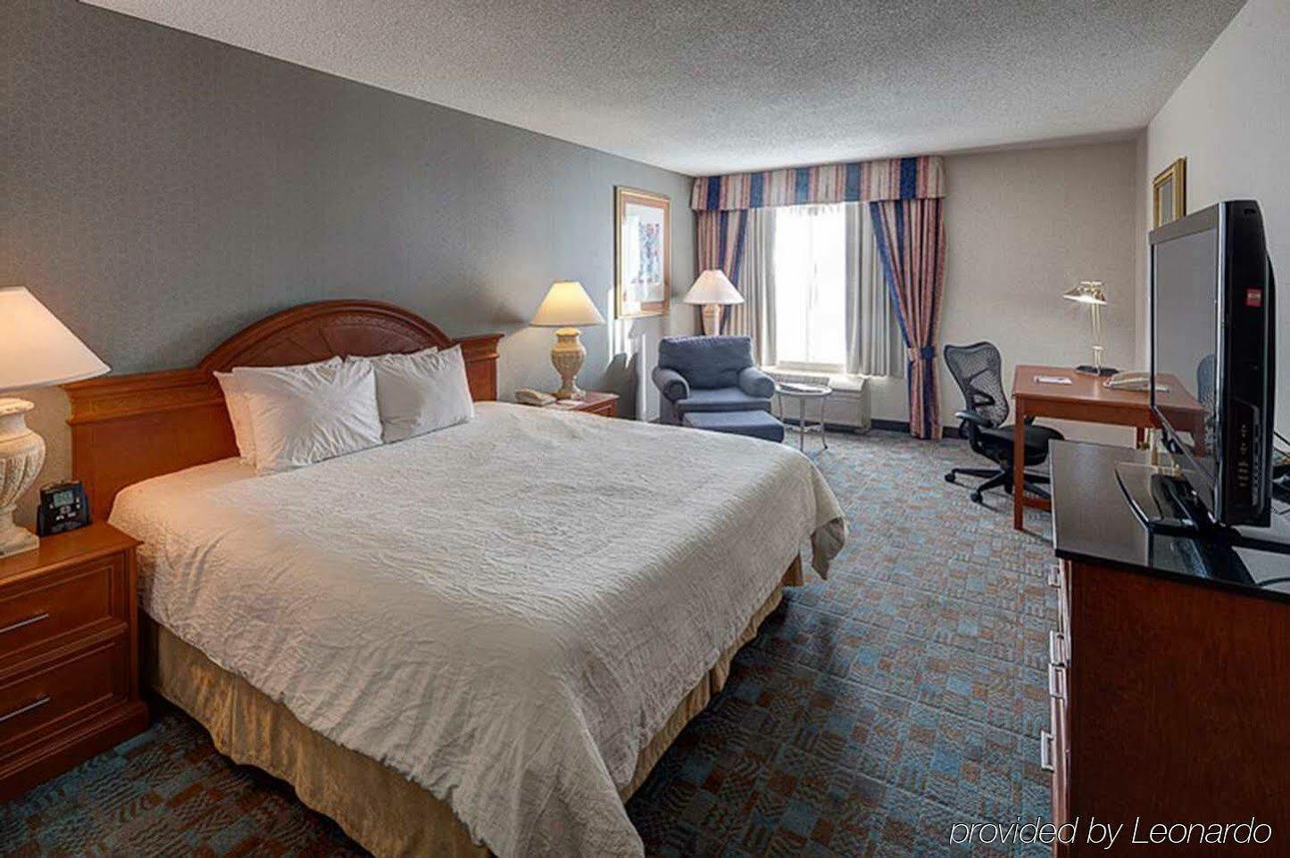 Hilton Garden Inn Toronto-Oakville Ngoại thất bức ảnh